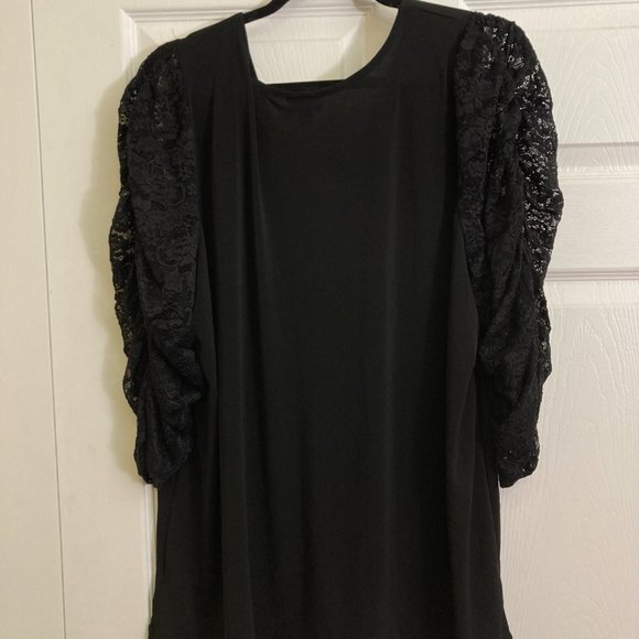 Torrid Blouse Shirt Lace Sleeves Plus Size Size 3 Ruched Black Comfy - Picture 2 of 5